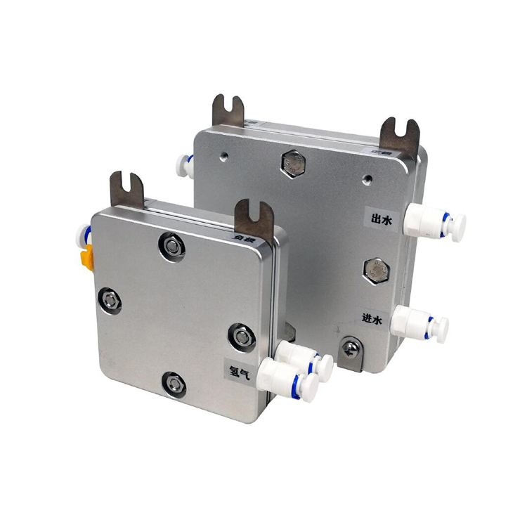 PEM electrolyser